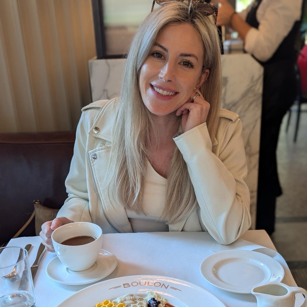 Meet your Posher, Holly